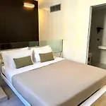 호텔 Navona 2*