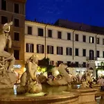 호텔 Navona