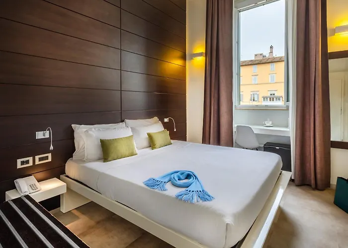 Navona Hotel 2*