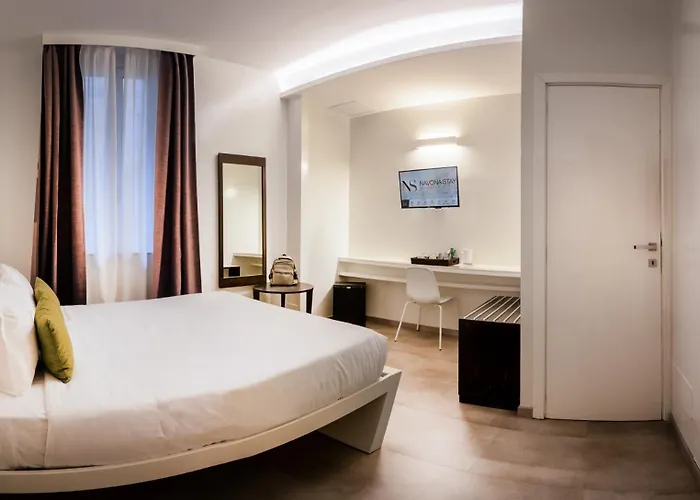 Navona Hotel 2*
