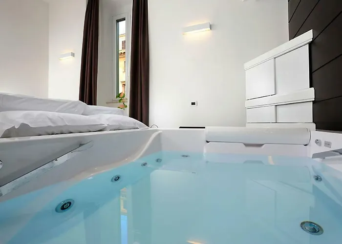 Hotel Navona 2*