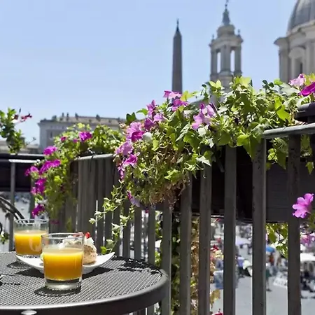 Navona